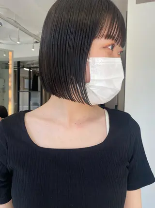 ショート カラー センターパート/ 暖色カラーayuのヘアスタイル