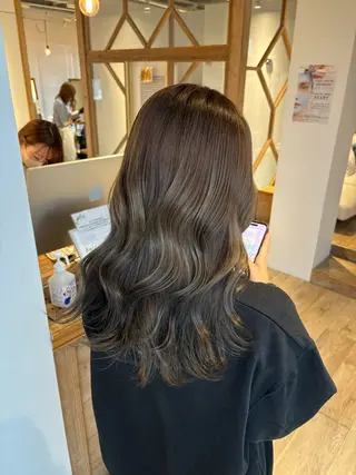 ロング カラー miyu/ヘアセット ブリーチモデル募集中のヘアスタイル