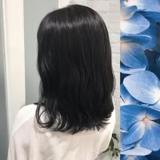 ミディアム カラー 小山 美月のヘアスタイル