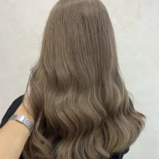ロング カラー ✨韓国艶髪✨ケア ブリーチ🫧アキラのヘアスタイル