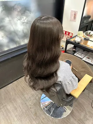 カラー 艶髪🥣透明感カラー 🫧前田奈津実のヘアスタイル
