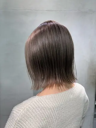 ミディアム ハイトーン 🌷ハルミ🌷のヘアスタイル