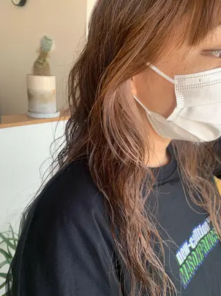 ロング カラー 甲斐 もあのヘアスタイル