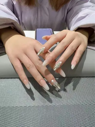 ネイル 里奈 Nailのネイルデザイン