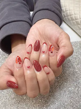 ネイル ガレンドウ 白澤 愛子のネイルデザイン