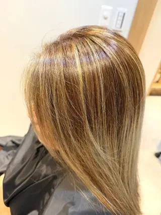 カラー 大村 凪のヘアスタイル