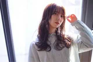 セミロング hoNua. 栄/透明感カラーのヘアスタイル