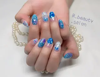 ネイル R.beauty サロンのネイルデザイン