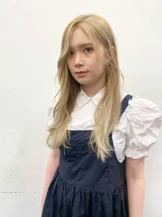ミディアム サイレント美容師 アイリィのヘアスタイル