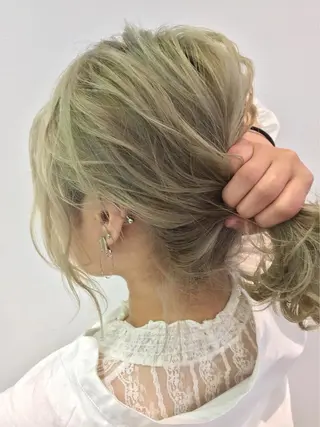 セミロング カラー 渡邊 唯のヘアスタイル