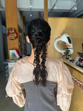 ミディアム miloc MOMOKAのヘアスタイル