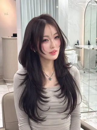 ロング のり🐼顔まわり/ 韓国/レイヤーカットのヘアスタイル