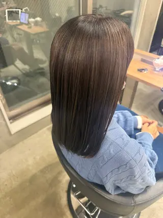 カラー 篠田 舞のヘアスタイル