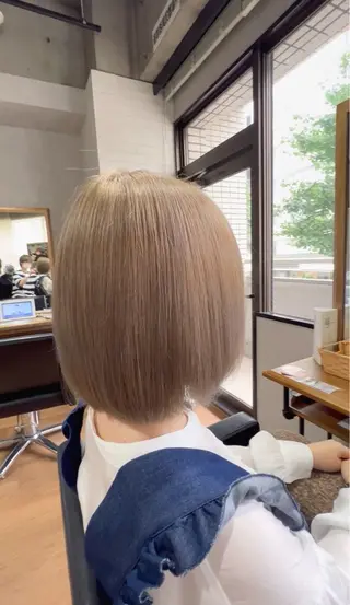 ショート カラー ✨ハイトーン カラー福岡拓也✨のヘアスタイル