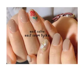 ネイル ﾈｲﾙﾙｰﾑﾘｯｶ 𝐦𝐚𝐲𝐮のネイルデザイン