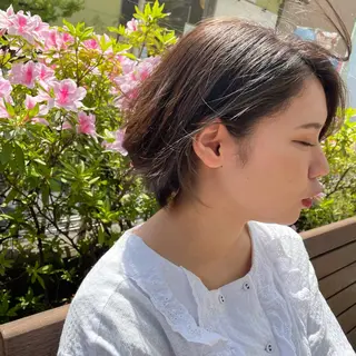 ショート カラー レイヤーカット 特化型シオンのヘアスタイル
