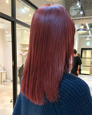 セミロング カラー ERI  / newi町田のヘアスタイル