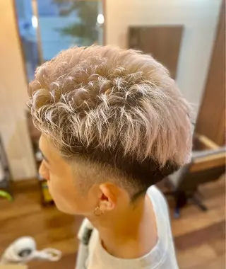 ショート カラー 児玉 進之助のヘアスタイル