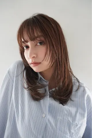 ミディアム カラー レイヤー/似合わせ TAKUYAのヘアスタイル