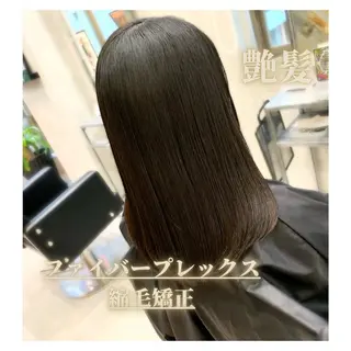 ミディアム カラー パーマ VIM hairおもろまち店のヘアスタイル