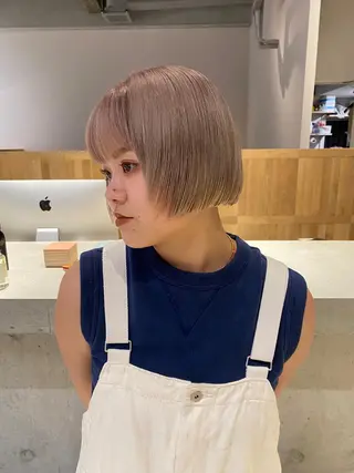 ショート レイヤーカット/ ダブルカラーサクライのヘアスタイル