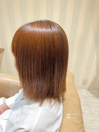 ミディアム パーマ PON　ハイトーン ショートカット心斎橋のヘアスタイル