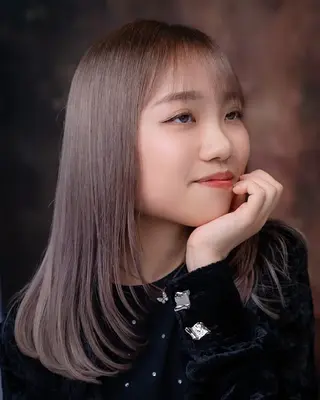 ロング カラー 松尾 泰伸のヘアスタイル