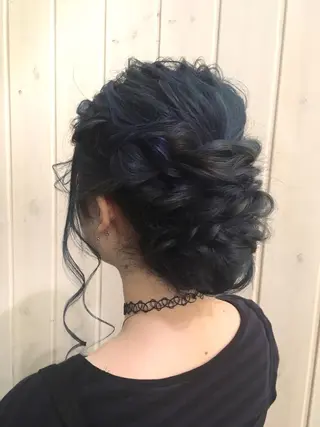 ロング ヘアアレンジ 新中 茉莉香の眉毛・アイブロウイメージ