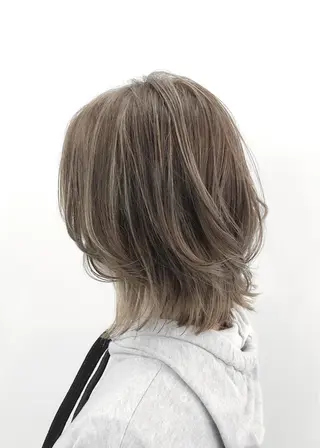 ミディアム カラー LadyBeetle 山本泰史のヘアスタイル