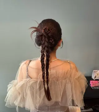 ヘアアレンジ レディースレイヤー× 透明感カラー/紗彩のヘアスタイル