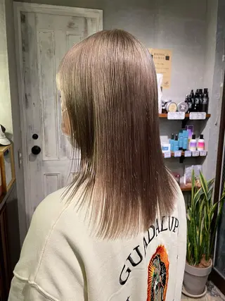 セミロング 中村 彩乃のヘアスタイル