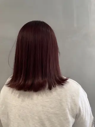 ミディアム 都築 菜美のヘアスタイル