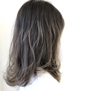ロング カラー 鈴木 マサアキのヘアスタイル