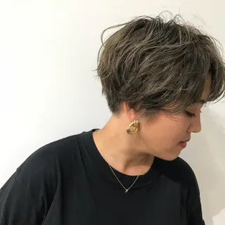 ショート カラー レイヤー/顔周り /AKARIのヘアスタイル