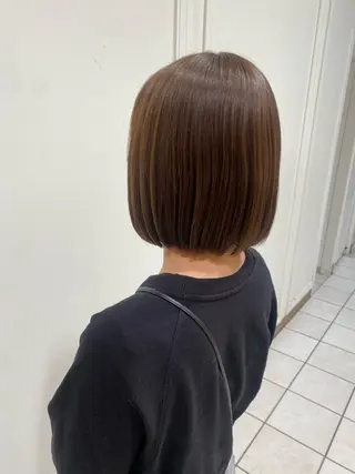 ショート 🦋ブリーチなしダブ ルカラー🌈MEGUのヘアスタイル
