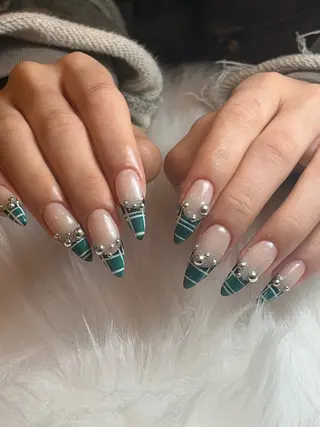 ネイル bylaki🌈 RENAのネイルデザイン