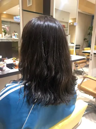セミロング パーマ 平山 美緒のヘアスタイル