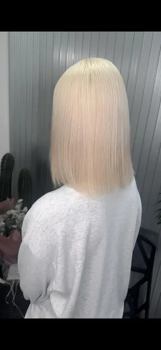 ミディアム カラー LOOP hairのヘアスタイル