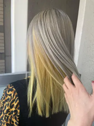 ロング カラー 岩谷/ブリーチ 🪽透明感カラーのヘアスタイル