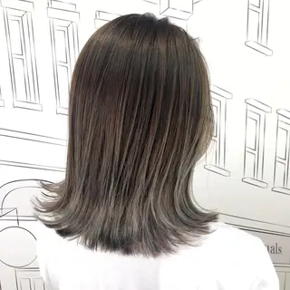 ミディアム カラー TOMOKA 艶髪/透明感カラーのヘアスタイル