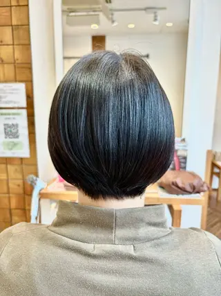 ショート カラー 秋山知穂🧸縮毛矯正 ショート新越谷南越谷のヘアスタイル