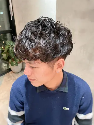 ショート パーマ メンズ 波巻きスパイラルパー マ/シャドウパーマ駿のヘアスタイル