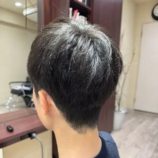 メンズ カラーお任せ下さい ✨️おかだまなみのヘアスタイル