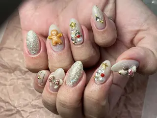 ネイル ToliyDeliy Nail Salonのネイルデザイン