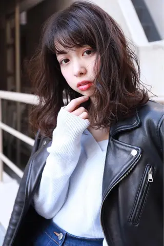 ミディアム 縮毛矯正セミナー講師 ヨコモリユウキのヘアスタイル