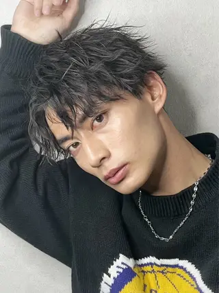 パーマ メンズ フェザーパーマ浦和 スパイキーショートのヘアスタイル