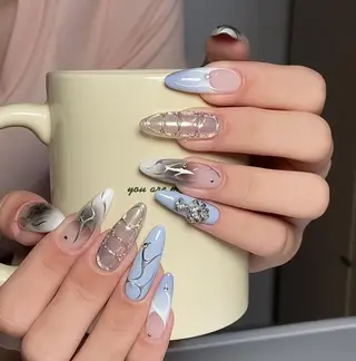 ネイル Queens テイのネイルデザイン