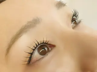 マツエク・マツパ na2nails&eye salon【ナツネイルズ&アイサロン】所属・eyelist Yのマツエク・マツパデザイン