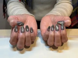 ネイル 楡井 陽菜のネイルデザイン