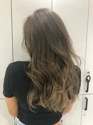 ロング カラー 狩野 羅夢のヘアスタイル